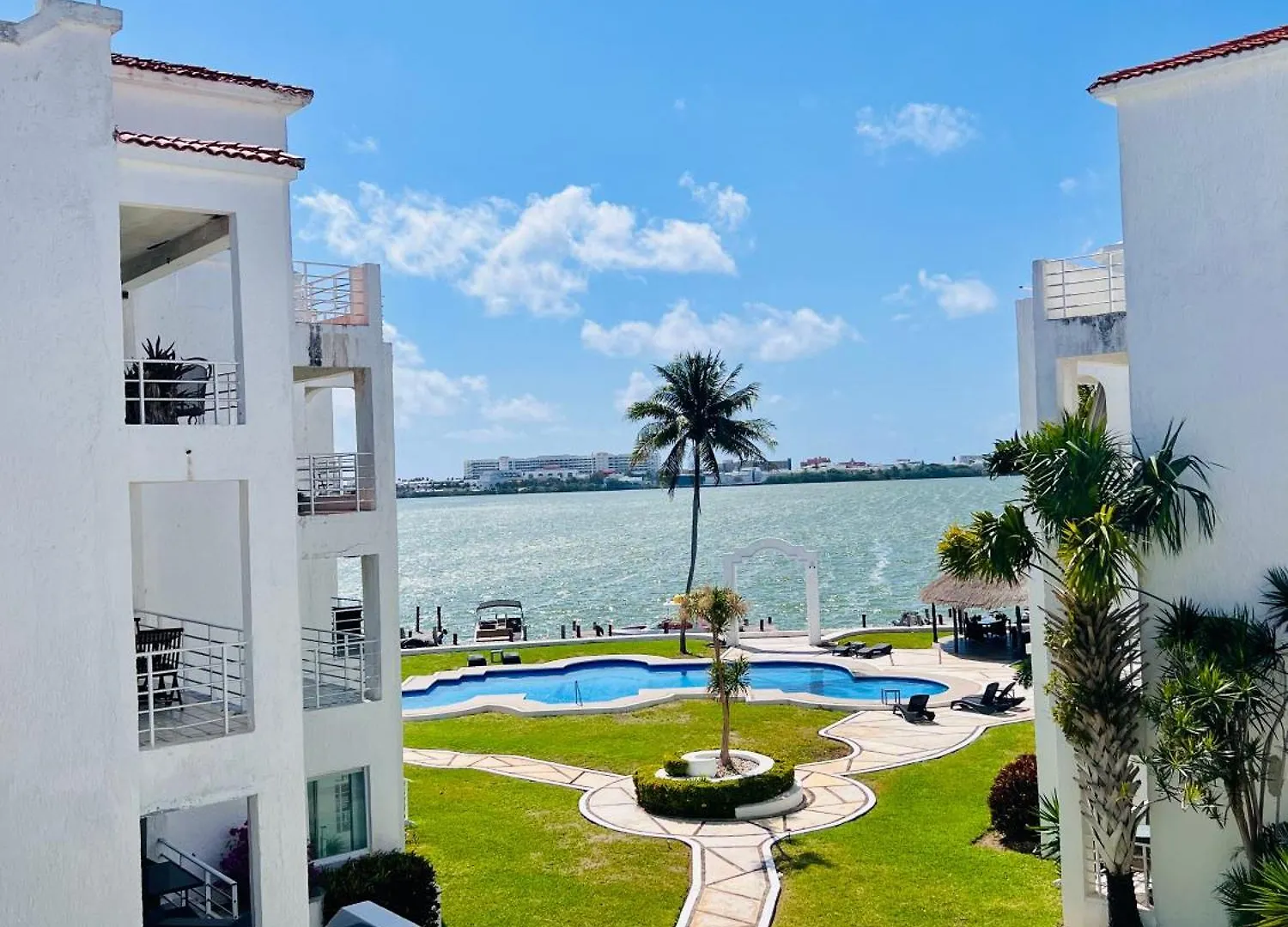 Apartment Villa Paraiso Cancun Mexico